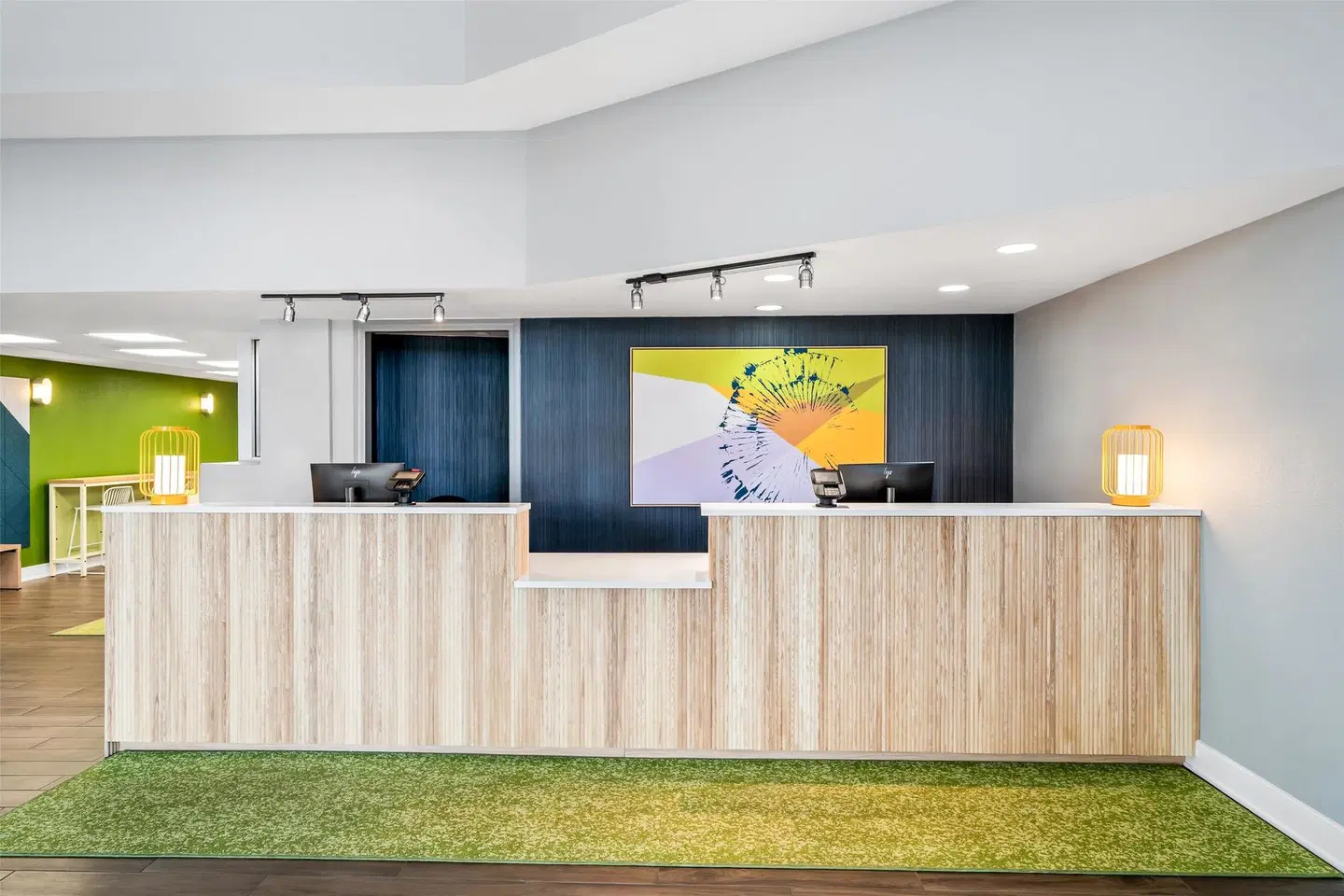 Spark by Hilton Orlando near Universal LOUNGE_LOBBY