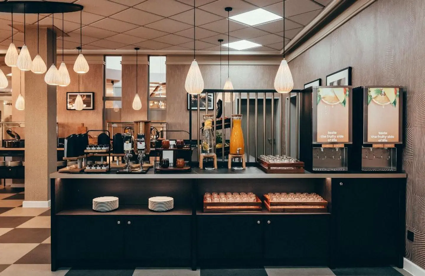 Leonardo Hotel Köln Bar