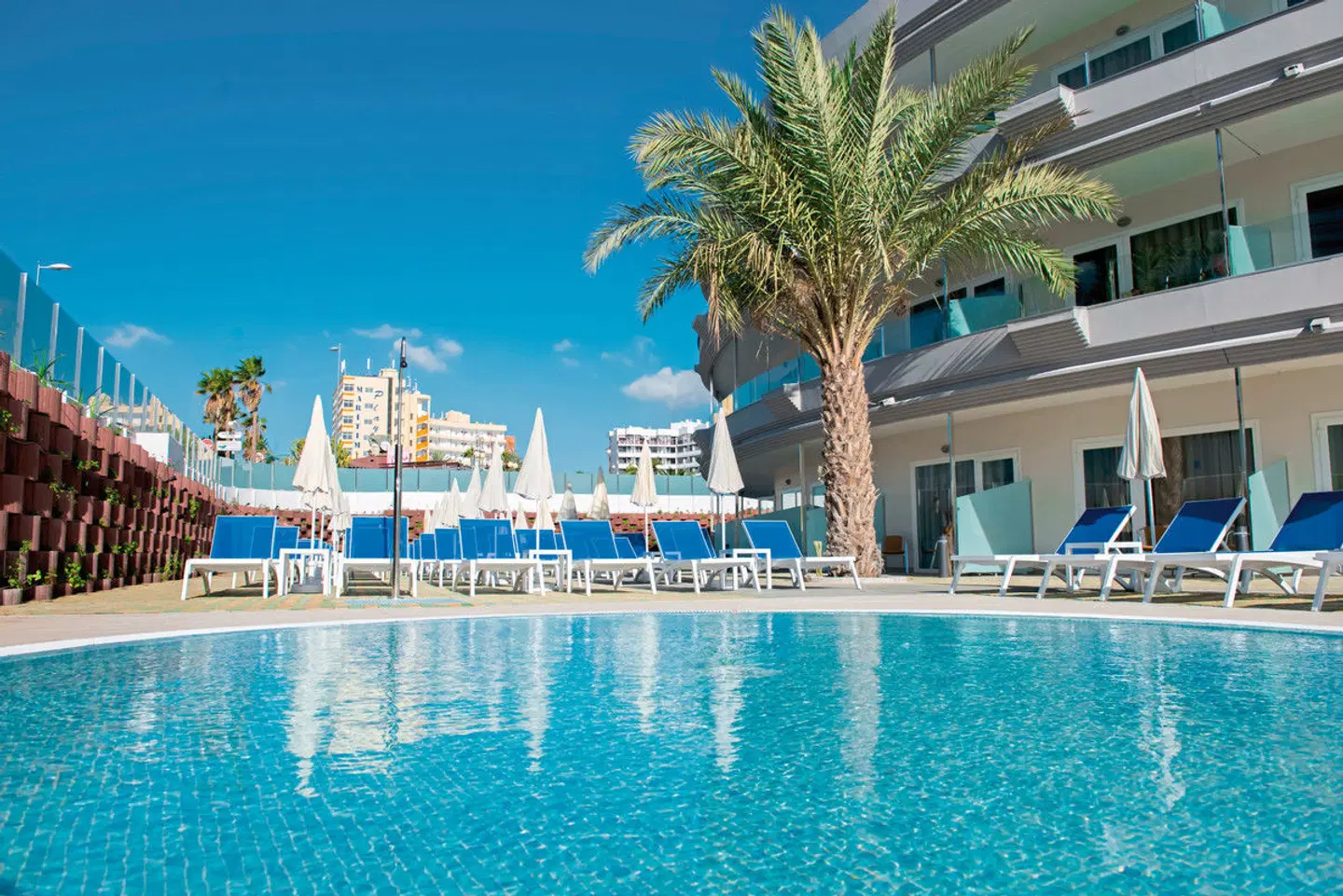 HL Suitehotel Playa del Inglés OUTDOOR_POOL
