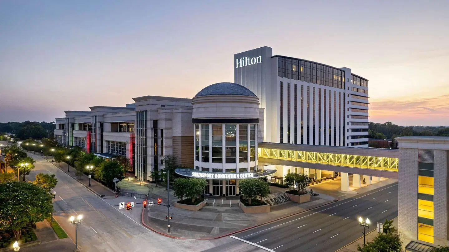 Hilton Shreveport EXTERIOR