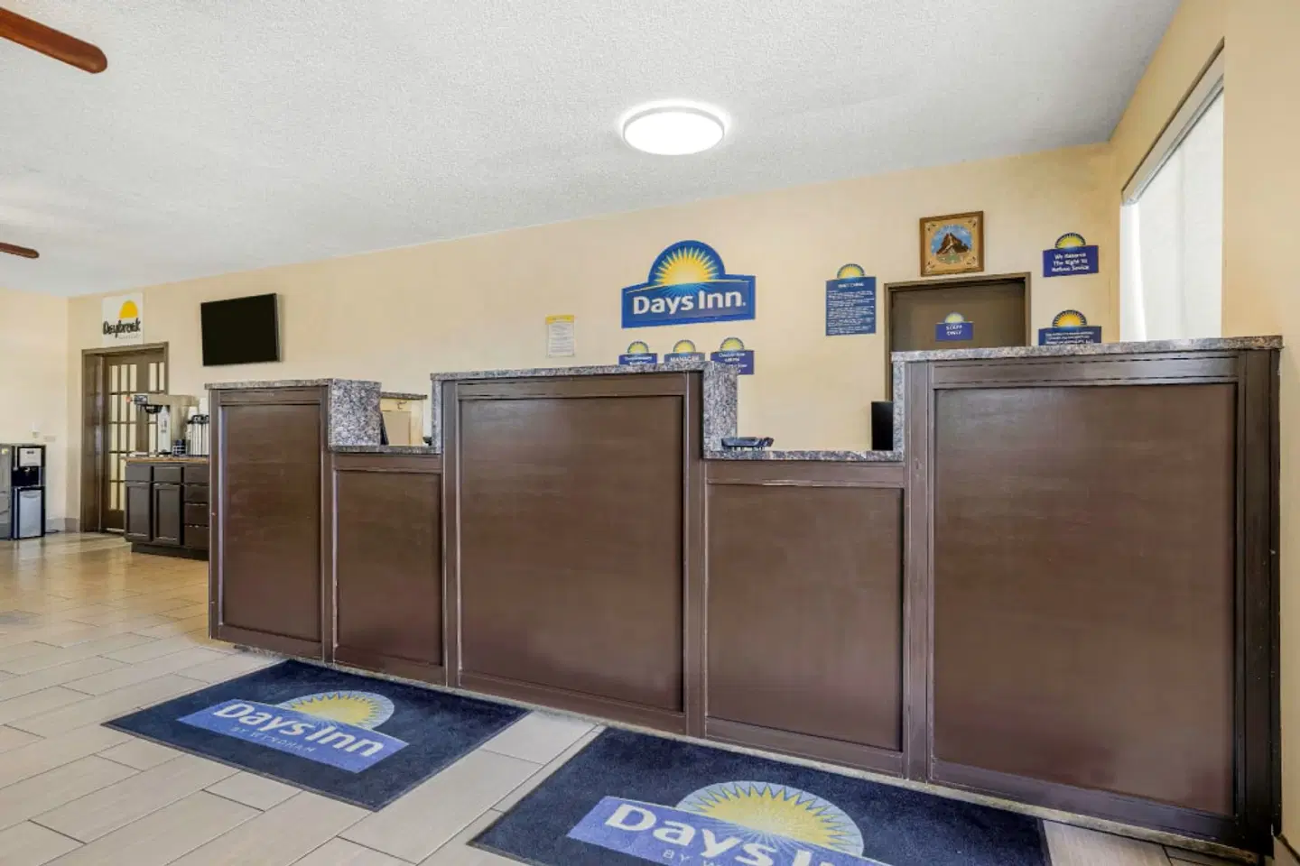 Days Inn by Wyndham Cortez LOUNGE_LOBBY