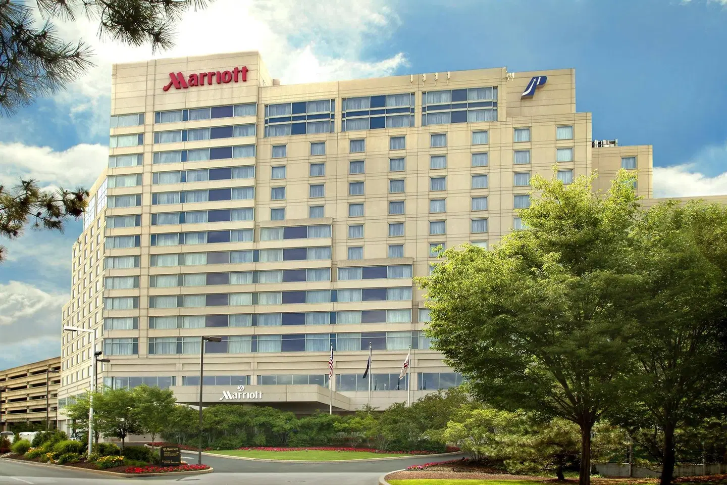 Philadelphia Airport Marriott EXTERIOR