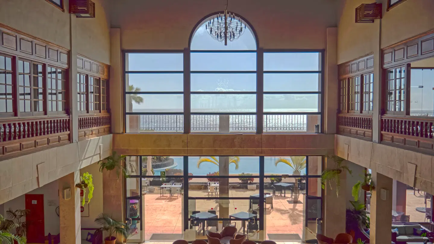 Las Olas LOUNGE_LOBBY
