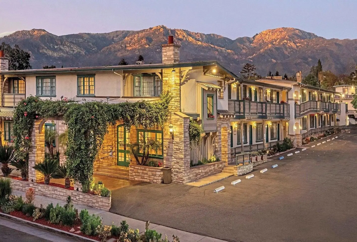 Best Western Plus Santa Barbara EXTERIOR