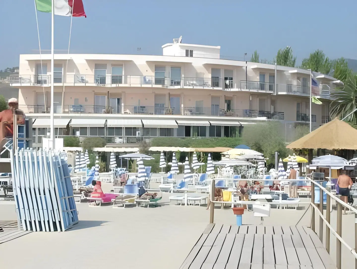 Tirreno OUTDOOR_POOL