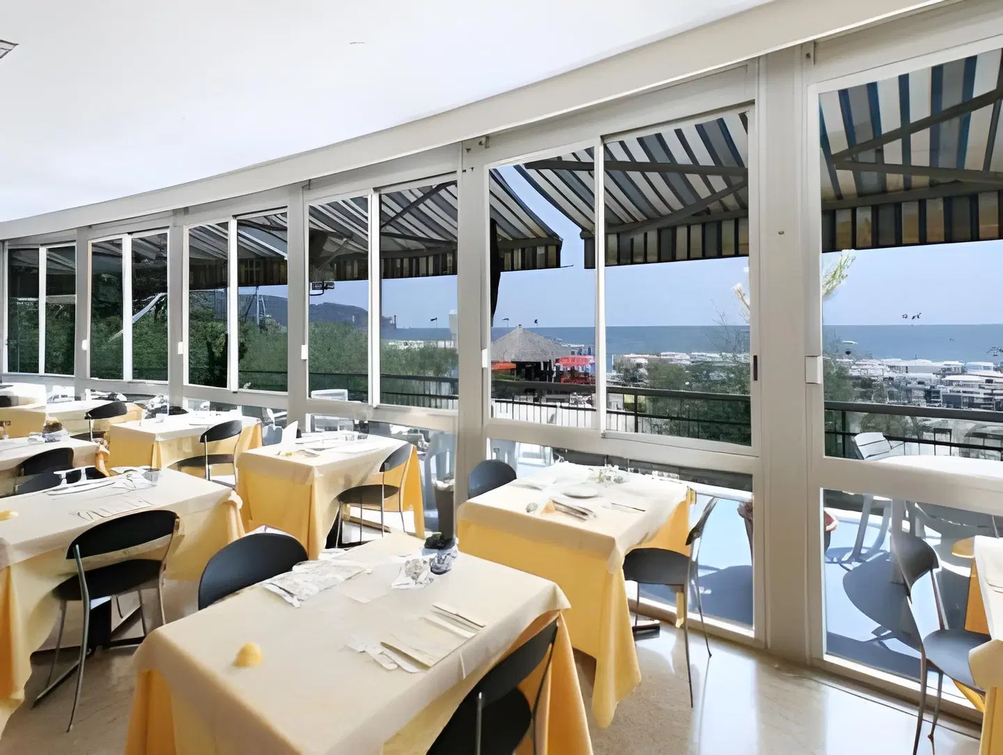 Tirreno Restaurant