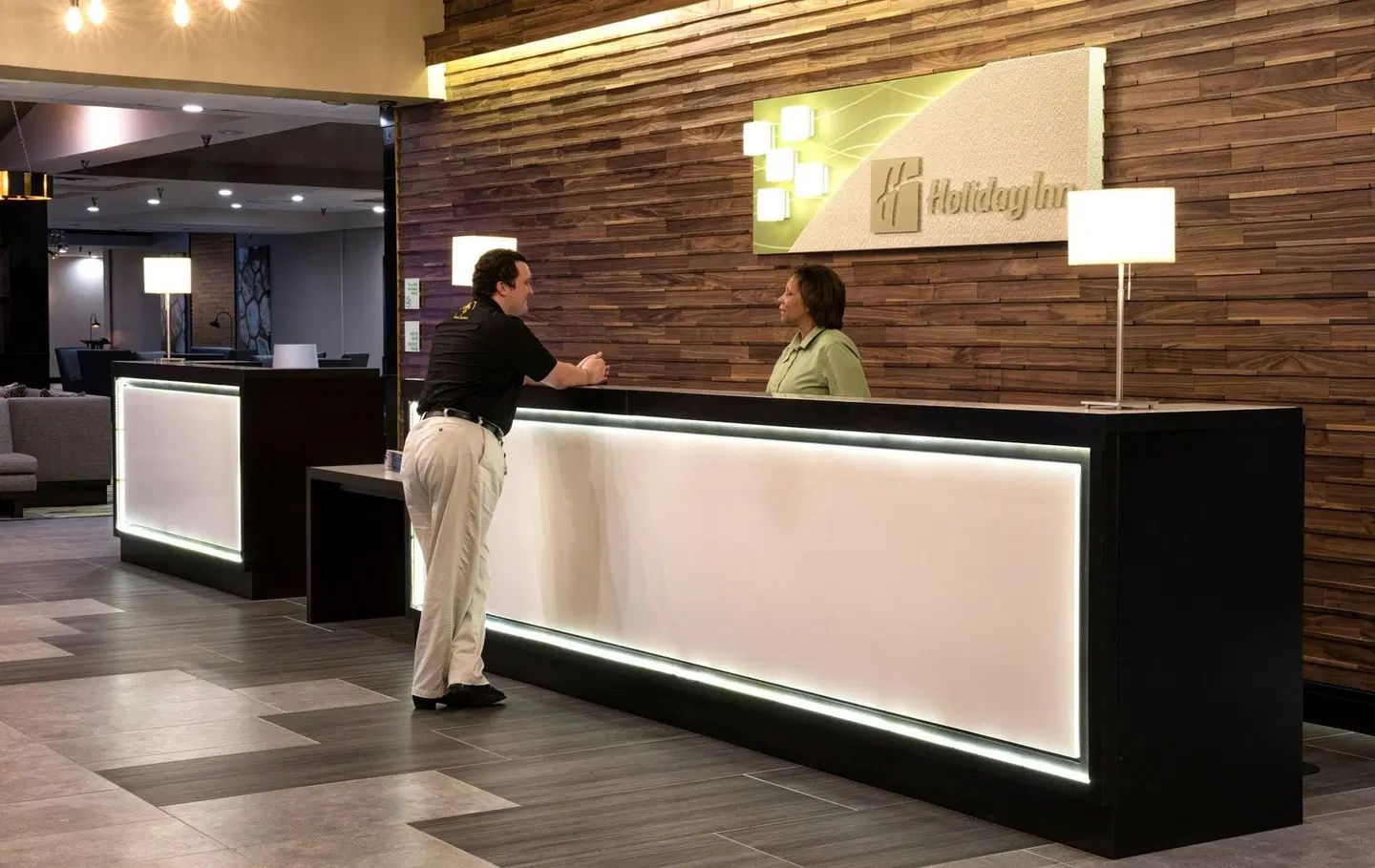 Holiday Inn Alexandria - Downtown by IHG LOUNGE_LOBBY