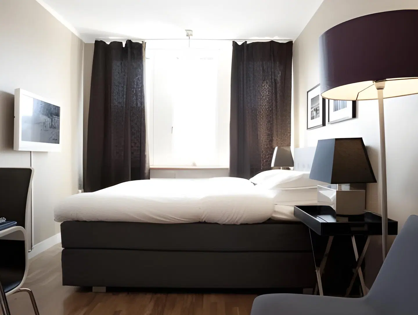 Aldoria ROOM_EXAMPLE