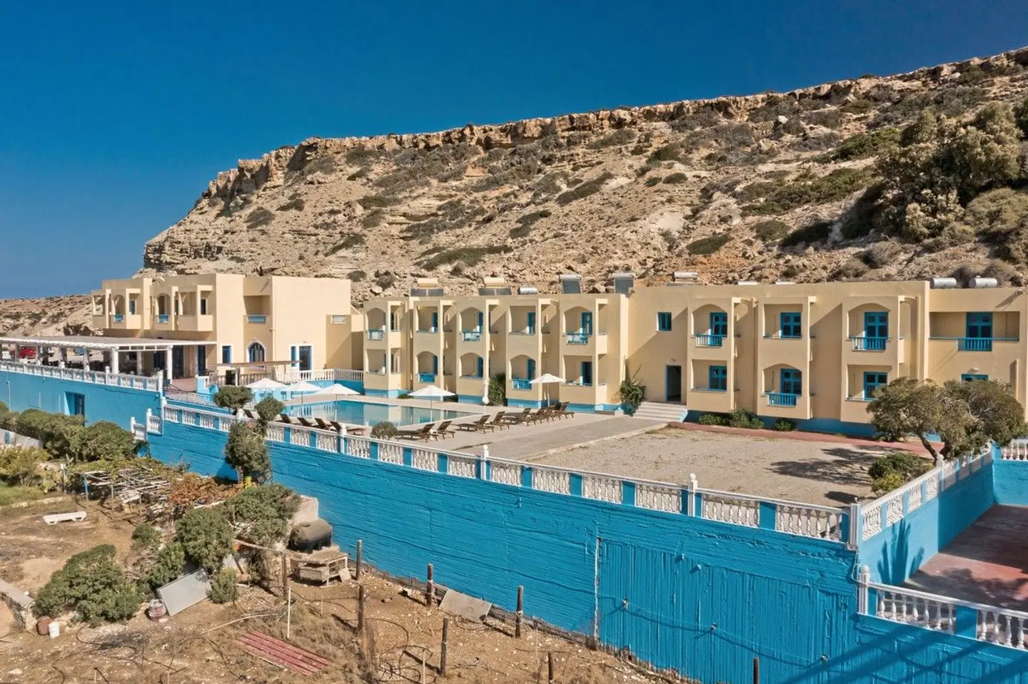 Sarris Hotel OUTDOOR_POOL
