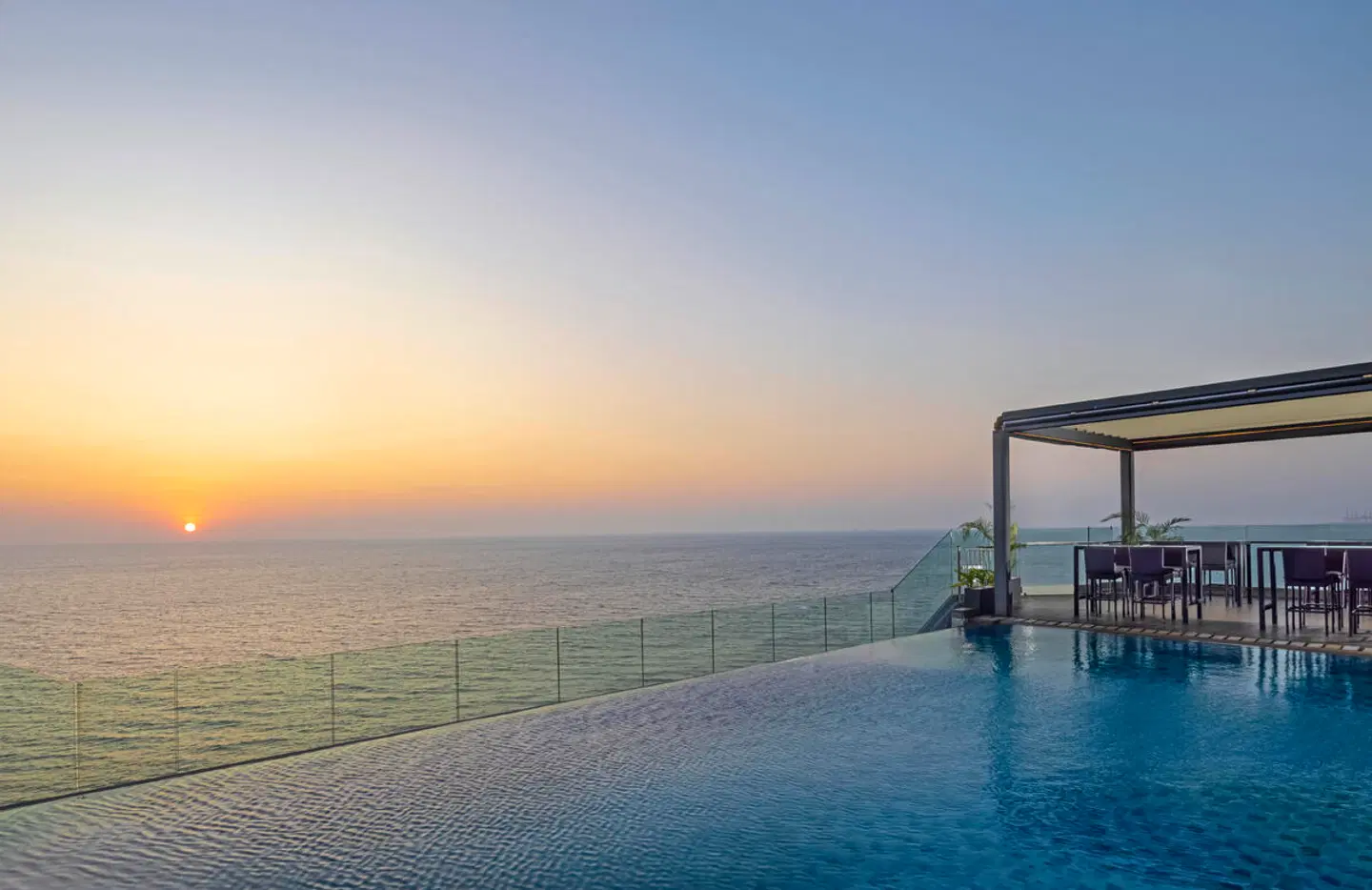 Radisson Hotel Colombo LANDSCAPE