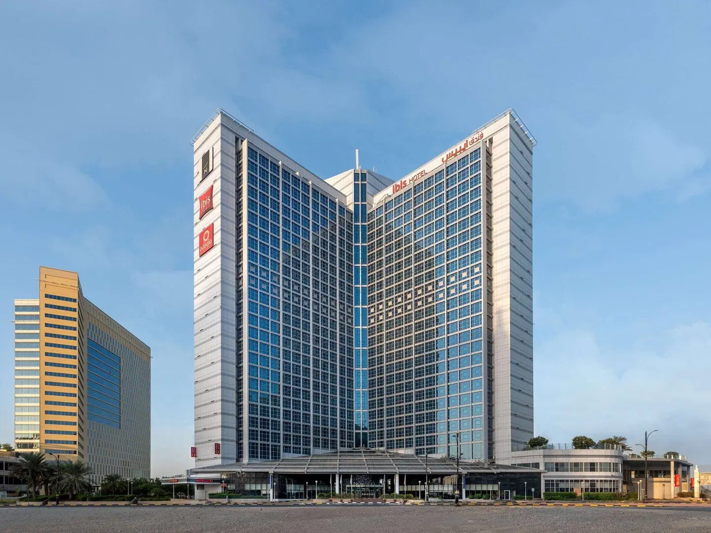 ibis Fujairah EXTERIOR