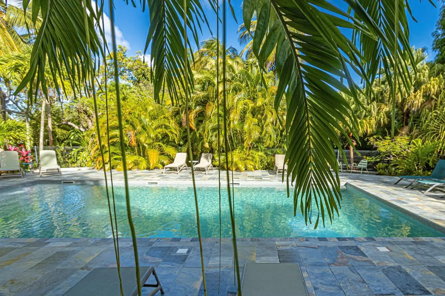 Caraïb' Bay Hotel OUTDOOR_POOL