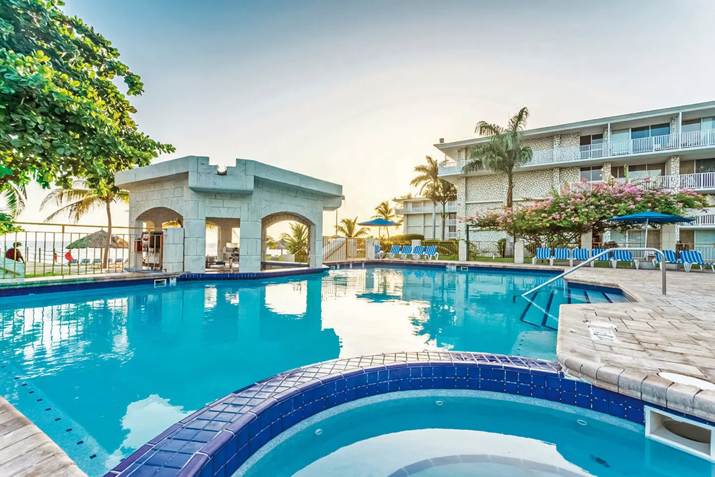 Catalonia Montego Bay OUTDOOR_POOL