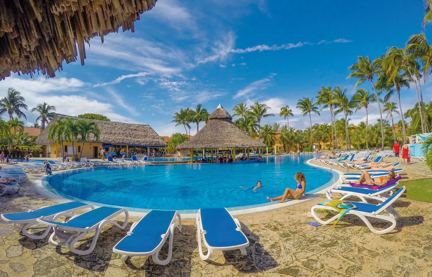 roc Arenas Doradas OUTDOOR_POOL