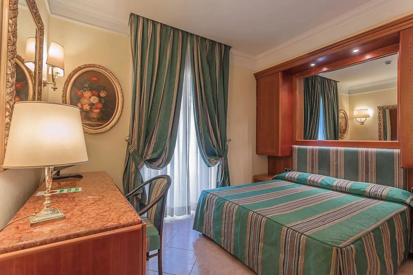 Floridia ROOM_EXAMPLE