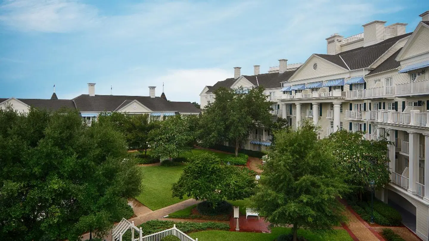 Disney's BoardWalk Inn EXTERIOR