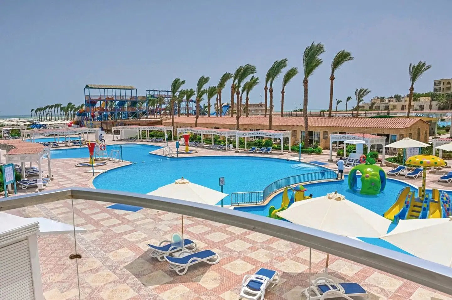 SUNRISE Serano Aqua Park Resort OUTDOOR_POOL