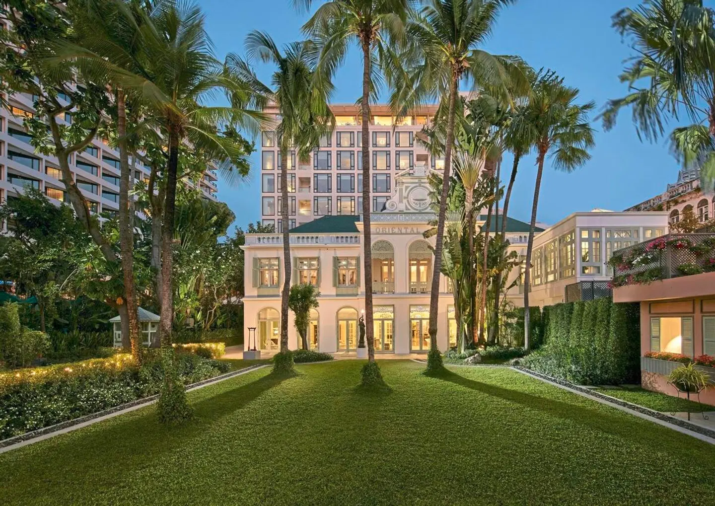 Mandarin Oriental Bangkok EXTERIOR