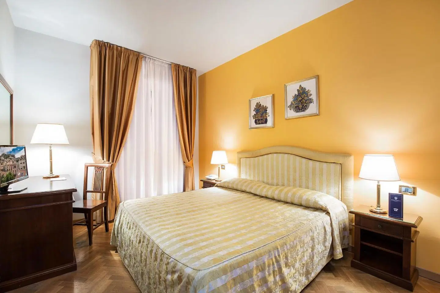 Isabella ROOM_EXAMPLE