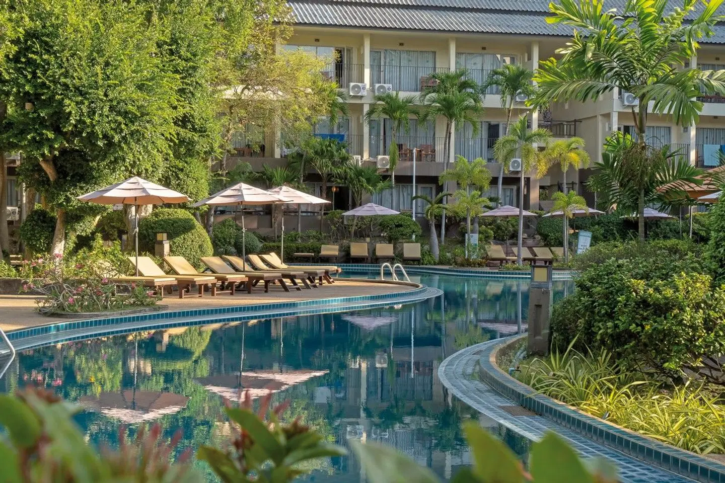 The Green Park Resort OUTDOOR_POOL
