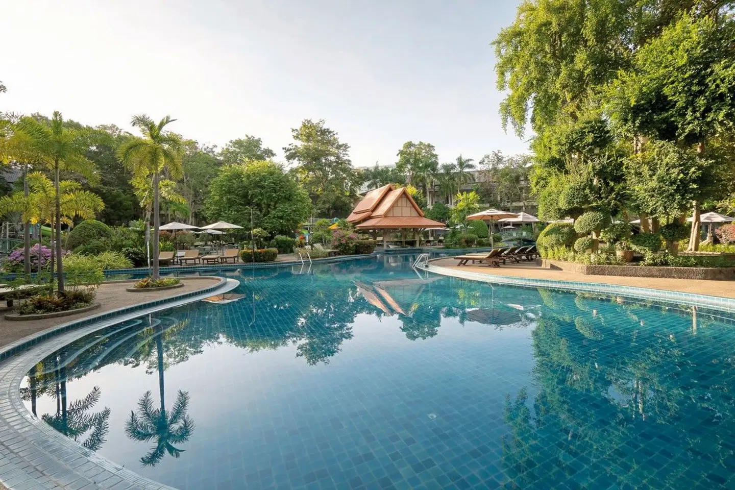 The Green Park Resort OUTDOOR_POOL