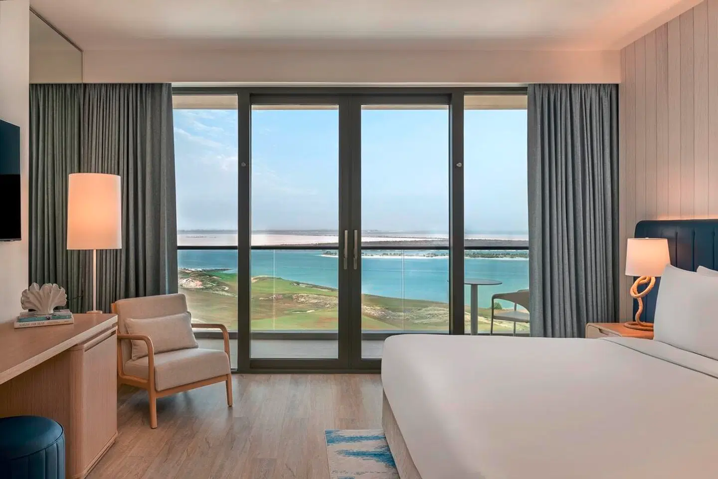 Crowne Plaza Abu Dhabi - Yas Island ROOM_EXAMPLE