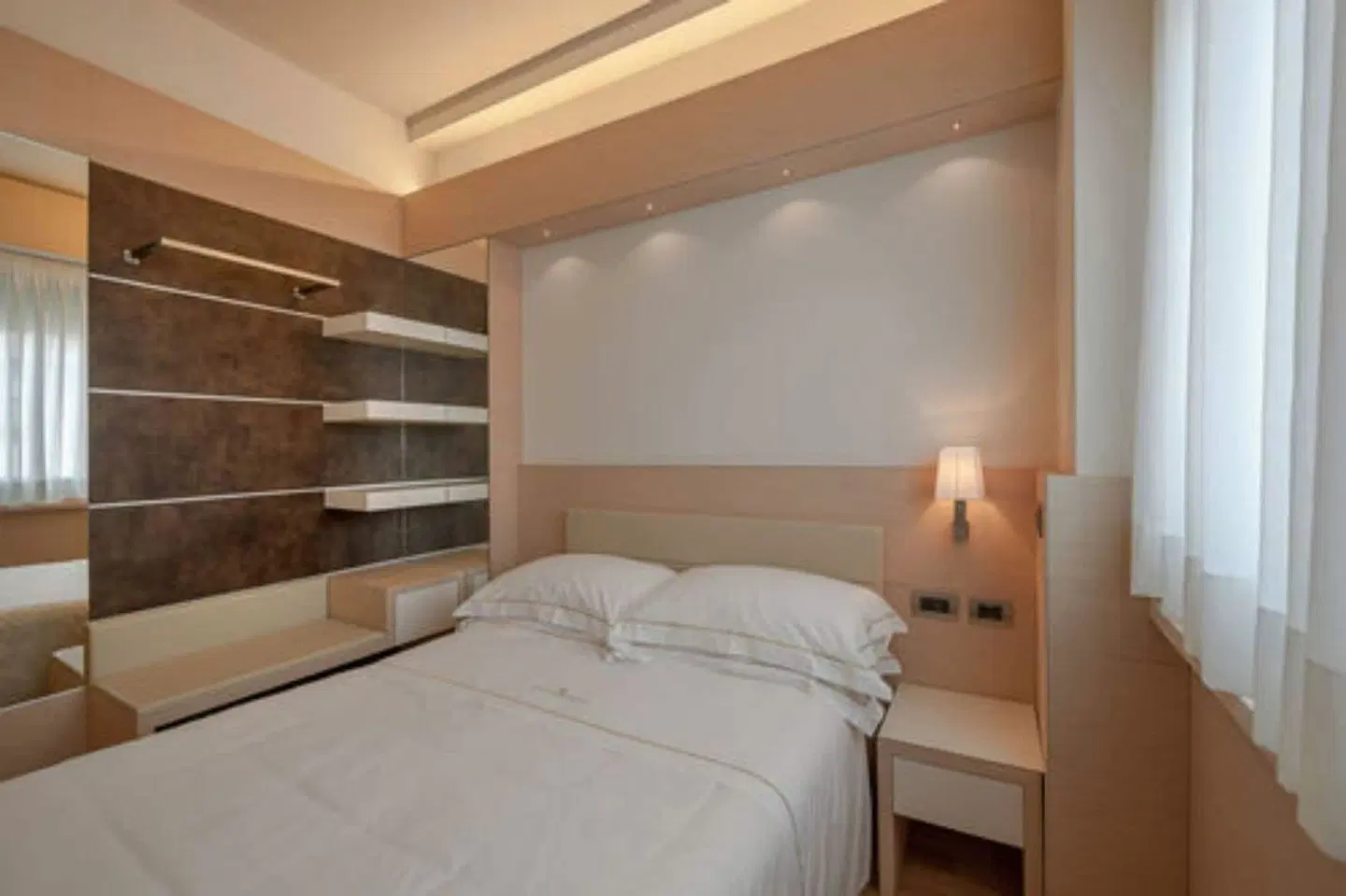 Ariston ROOM_EXAMPLE