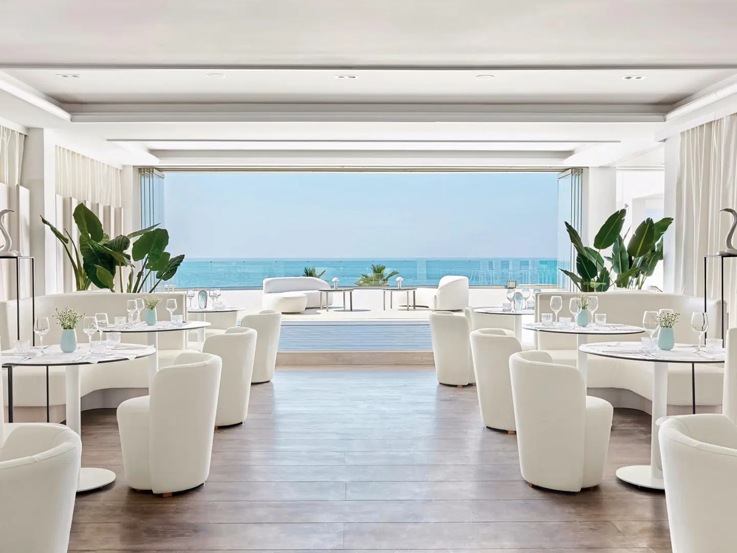 Grecotel LUX ME White Restaurant