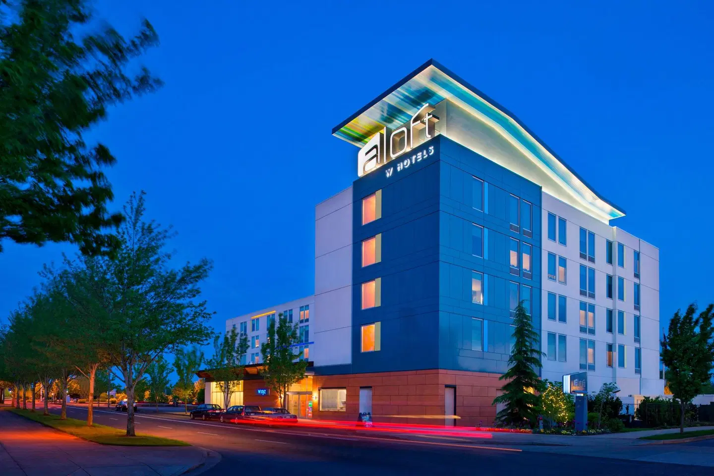 Aloft by Marriott Portland Airport at Cascade Station EXTERIOR