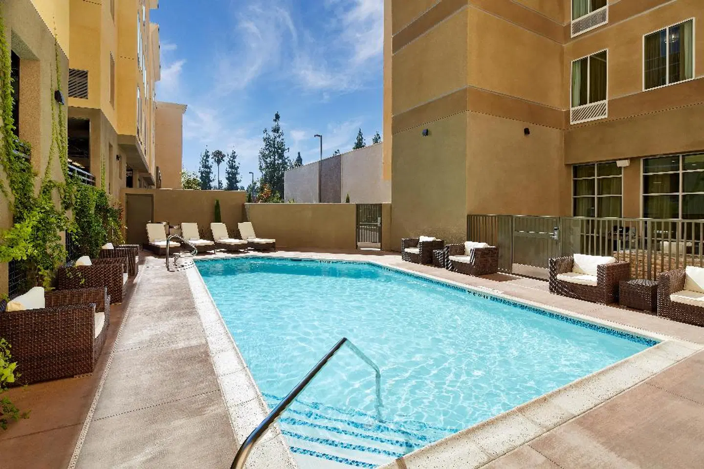 Staybridge Suites Anaheim At The Park by IHG OUTDOOR_POOL