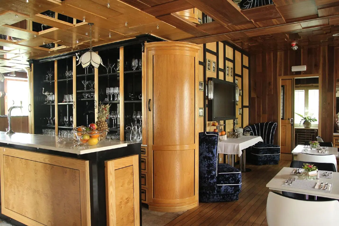 Ma'a Anglia - Boutique Apartments Restaurant