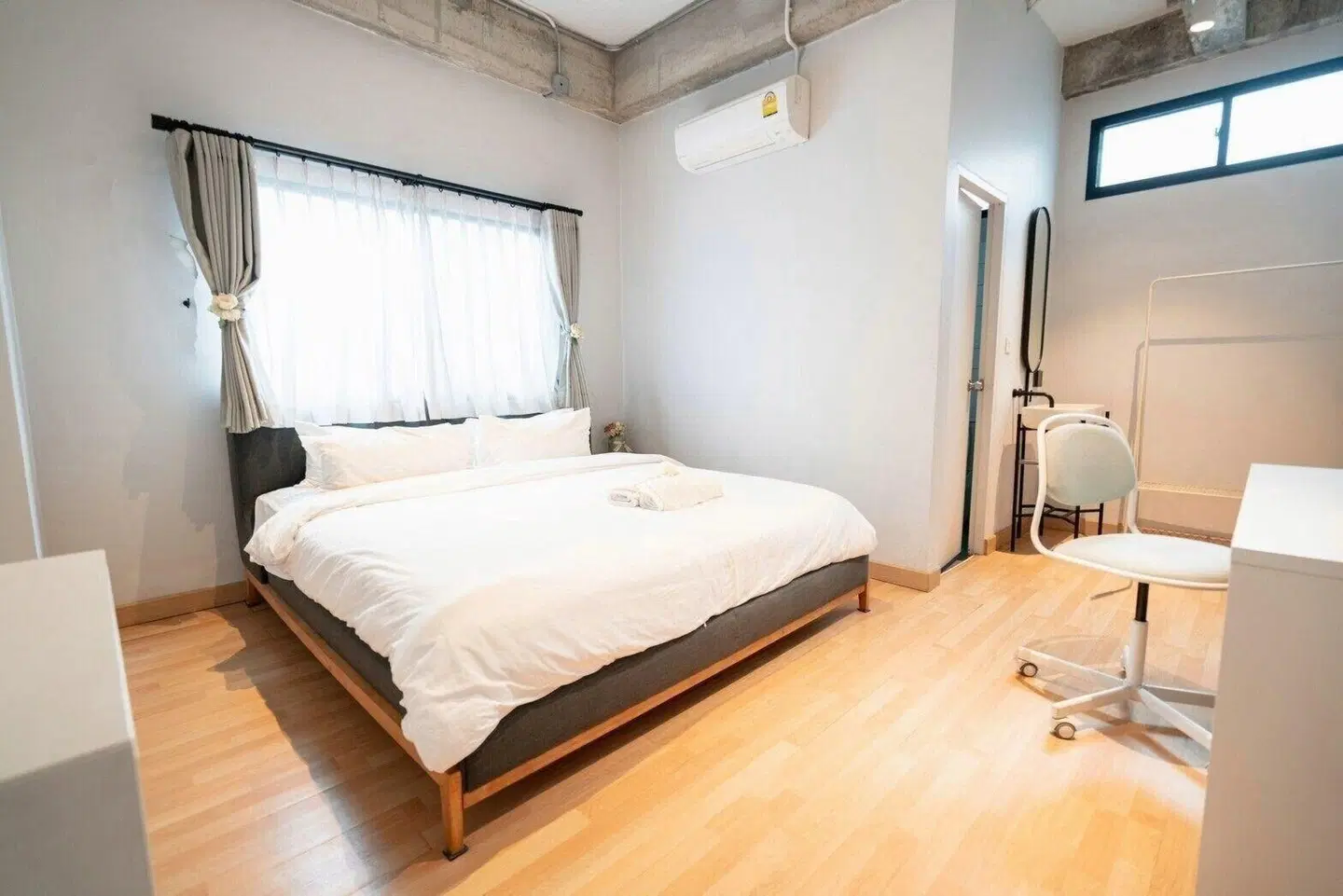 Bedspread Hostel ROOM_EXAMPLE