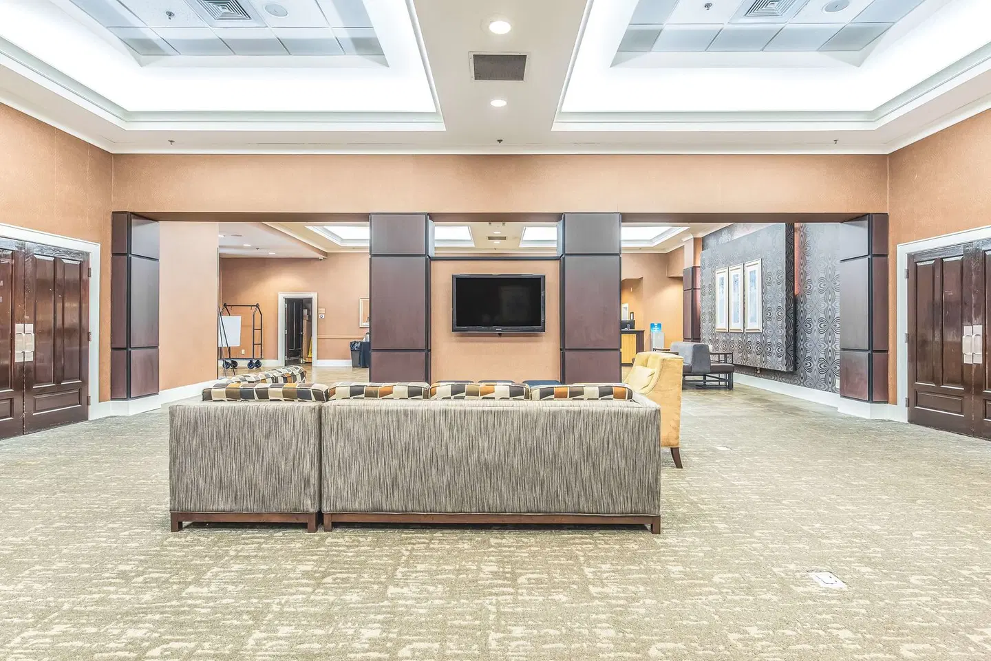 DoubleTree by Hilton Columbus LOUNGE_LOBBY