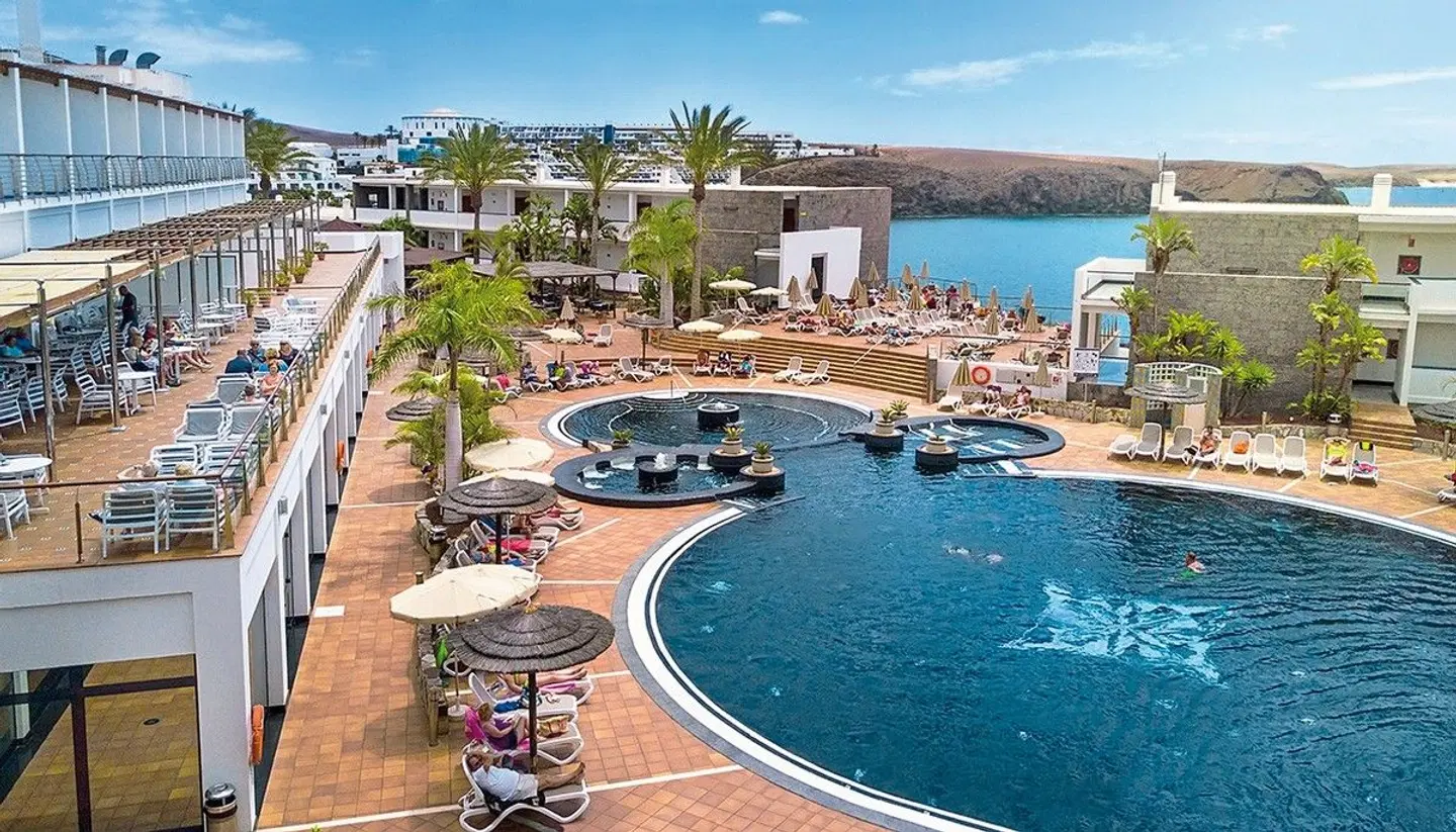 Mirador Papagayo by LIVVO OUTDOOR_POOL