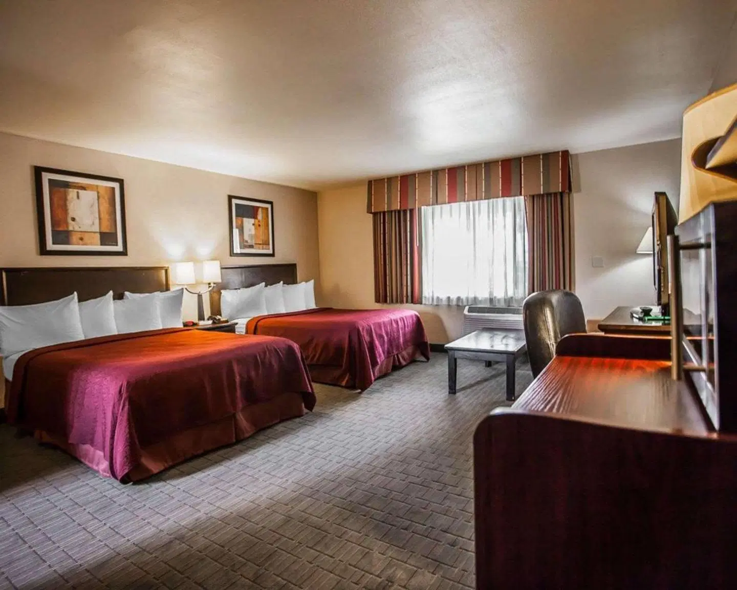 Quality Inn & Suites Anaheim at the Park LOUNGE_LOBBY