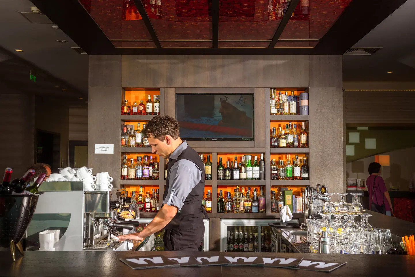 Holiday Inn Vilnius Bar