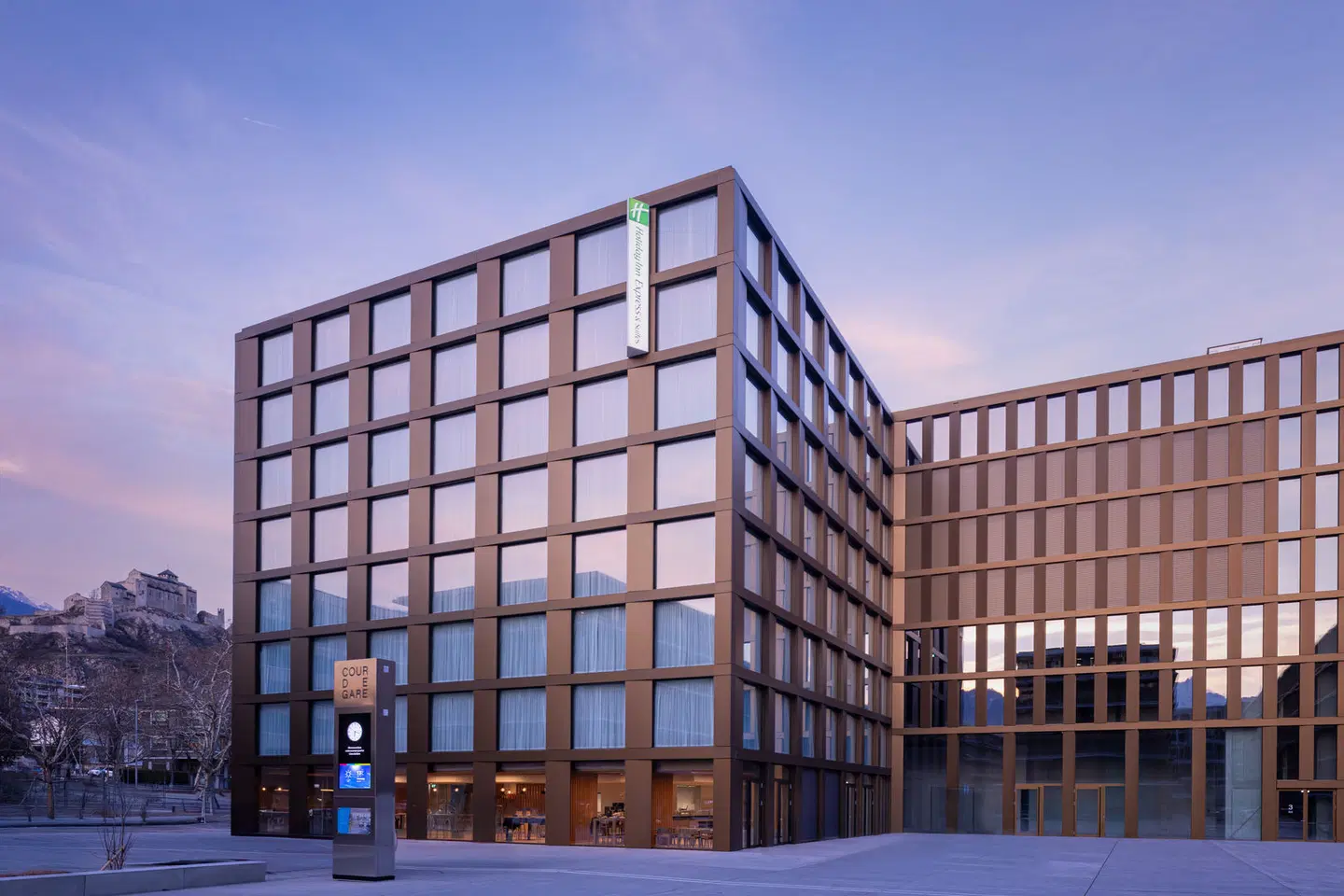 Holiday Inn Express & Suites Sion by IHG EXTERIOR