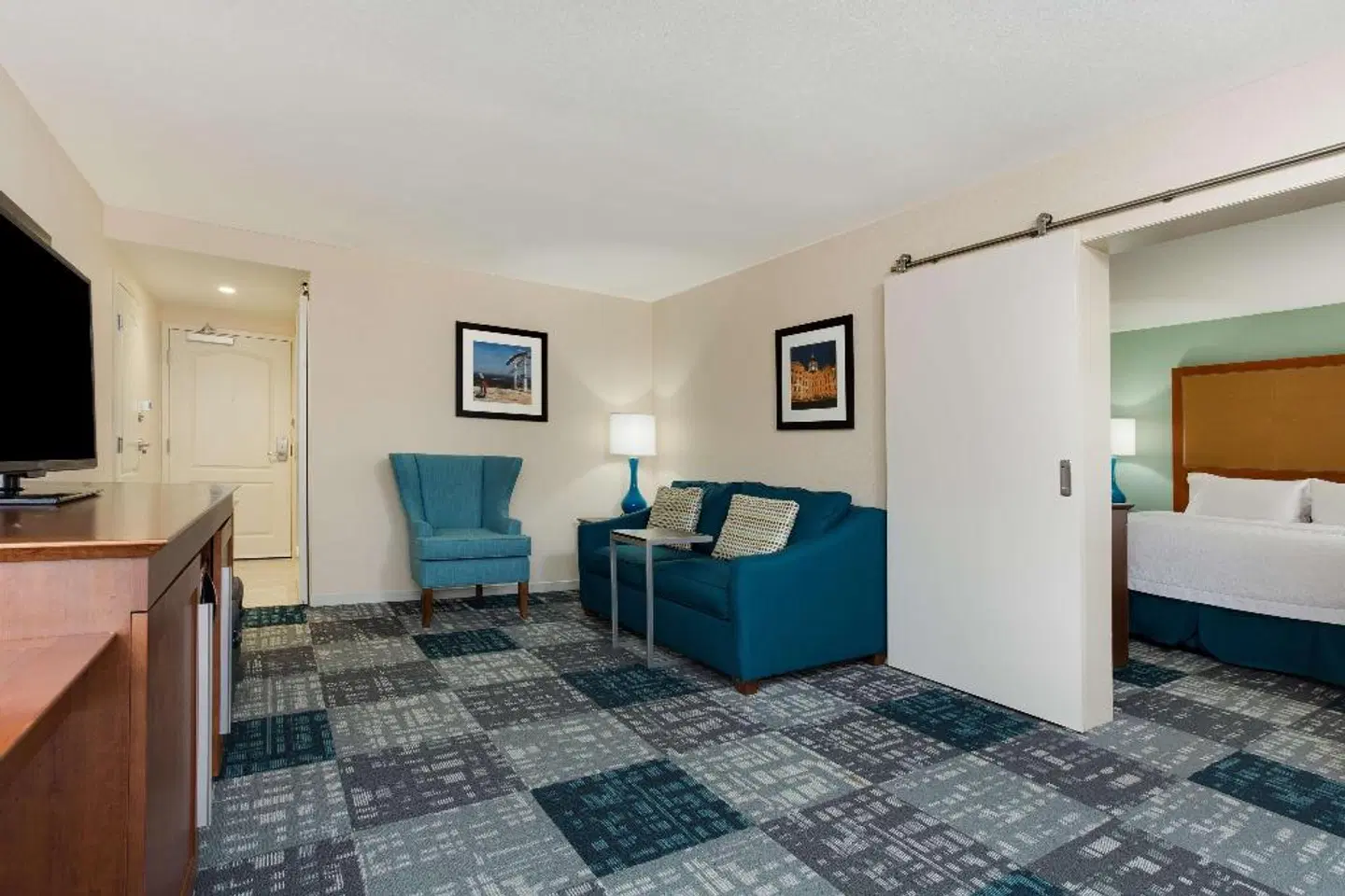 Hampton Inn Norcross ROOM_EXAMPLE