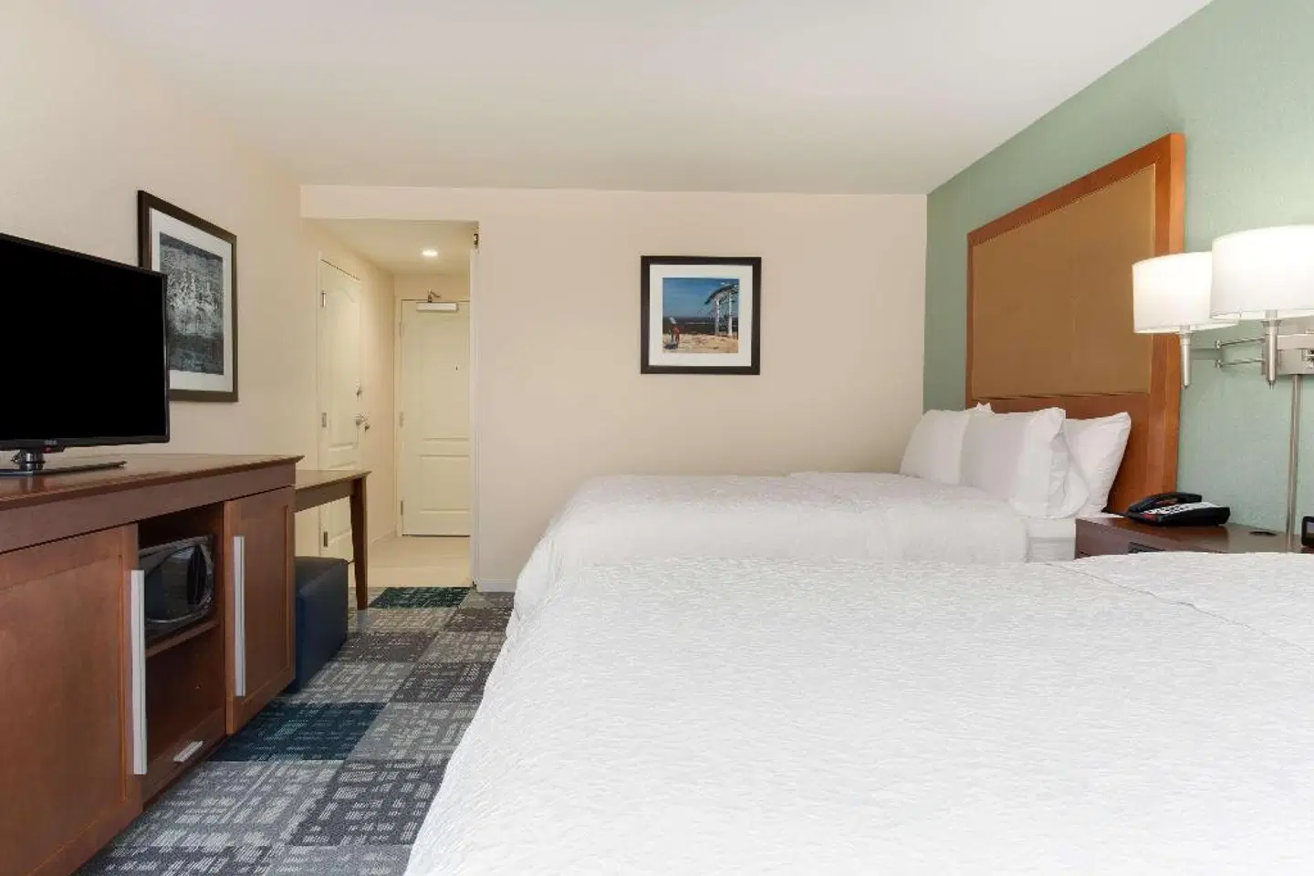 Hampton Inn Norcross ROOM_EXAMPLE