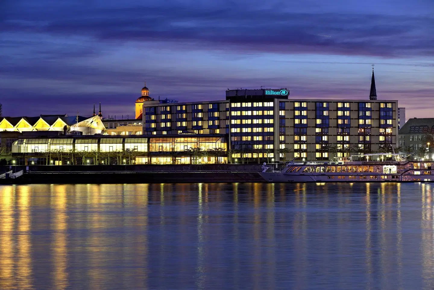Hilton Mainz EXTERIOR