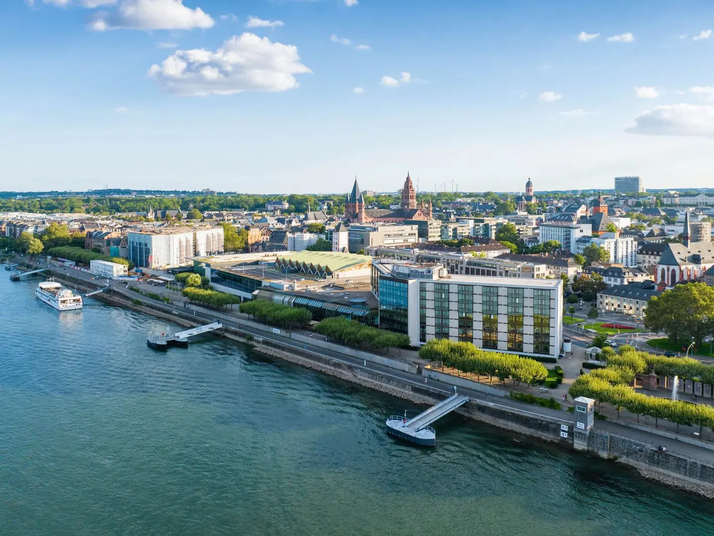 Hilton Mainz LANDSCAPE