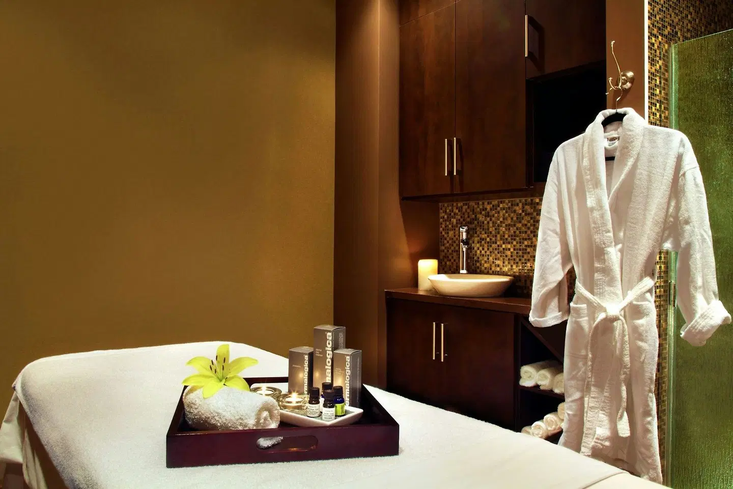 Four Points by Sheraton Calgary Airport HEALTH_BEAUTY
