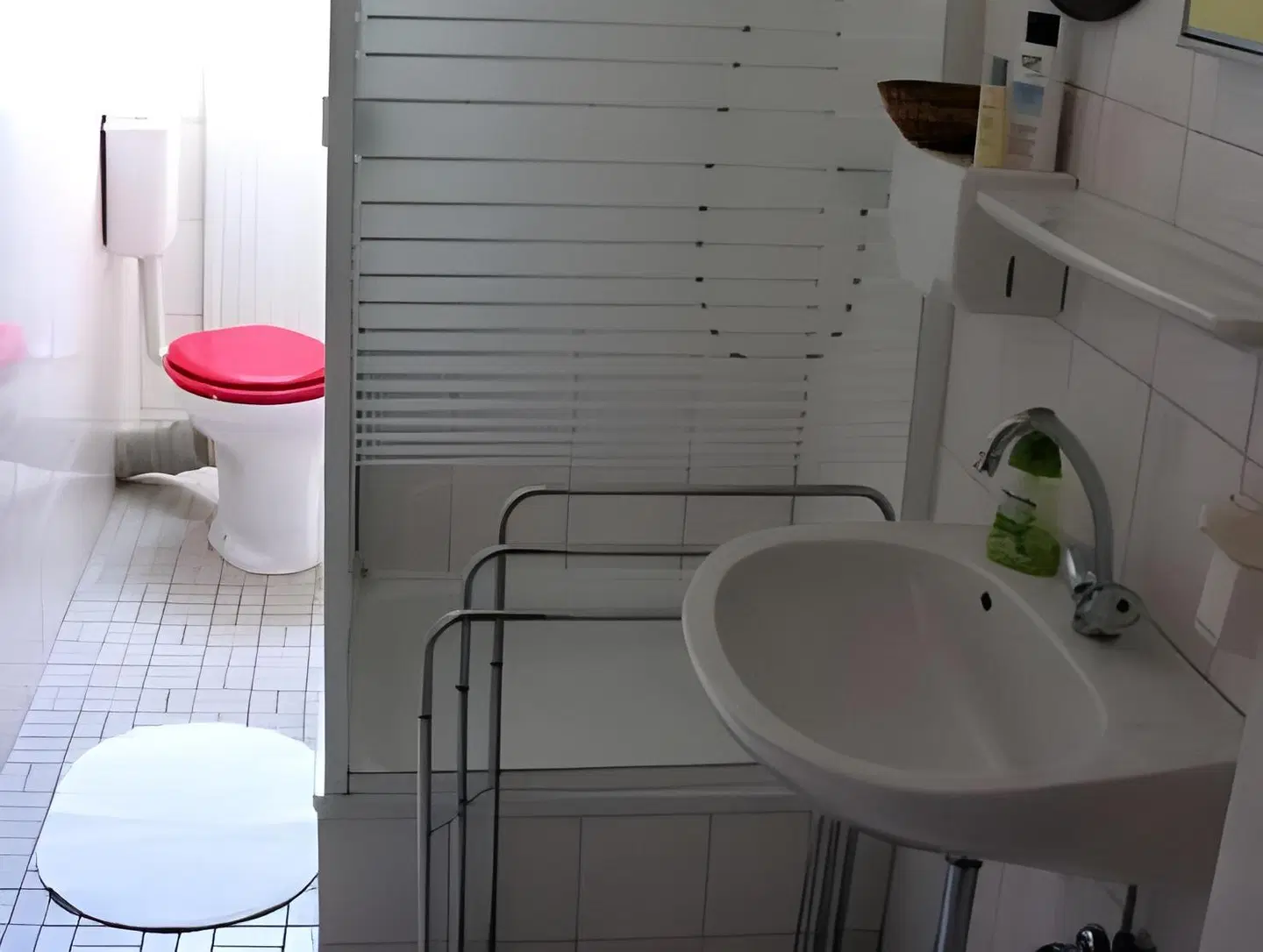 Schweizerhaus Badezimmer