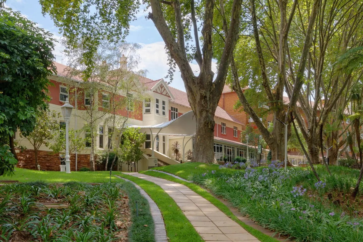 Holiday Inn Johannesburg Sunnyside Park by IHG Garten