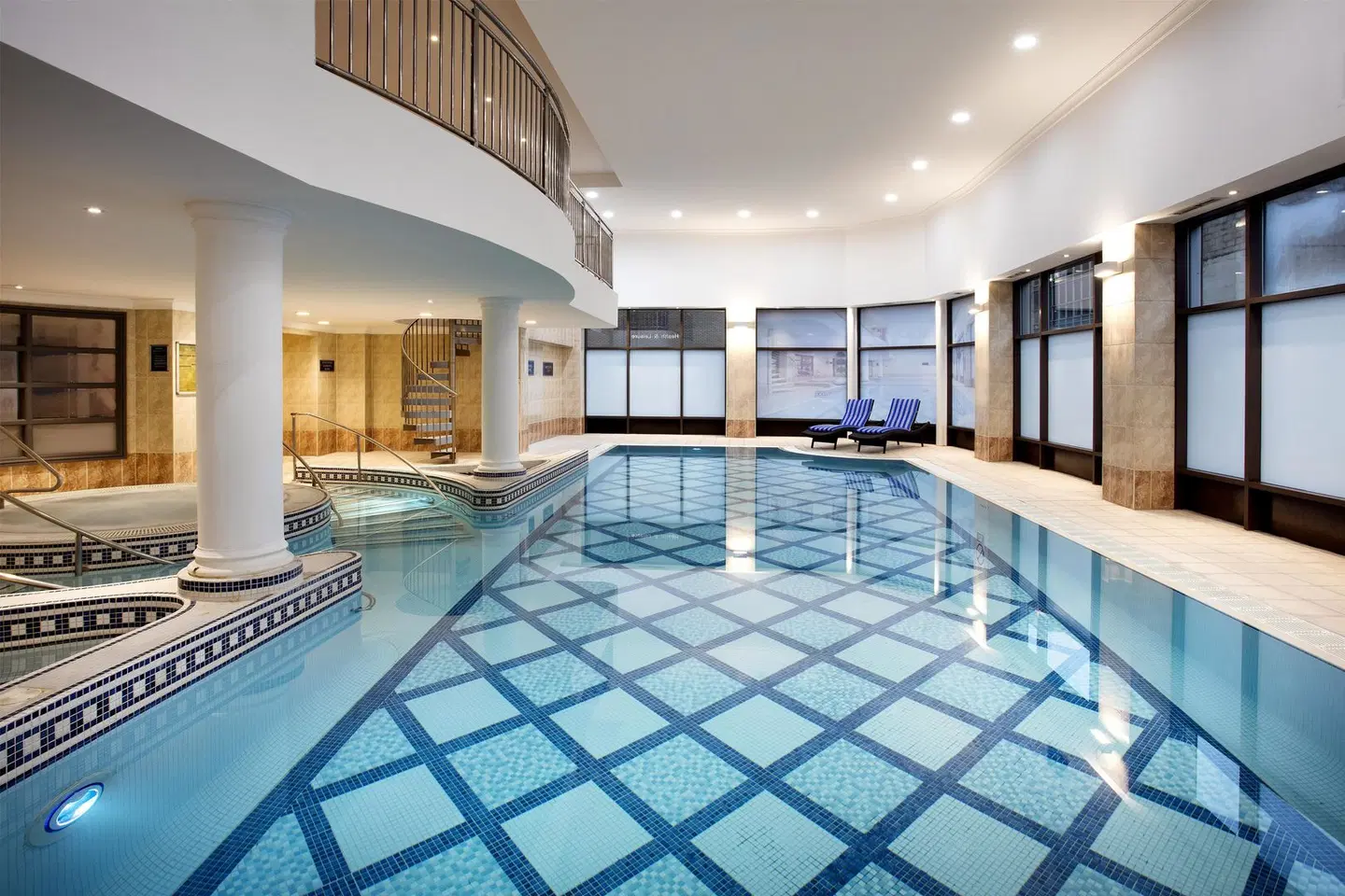 DoubleTree by Hilton Hotel Glasgow Central Hallenbad