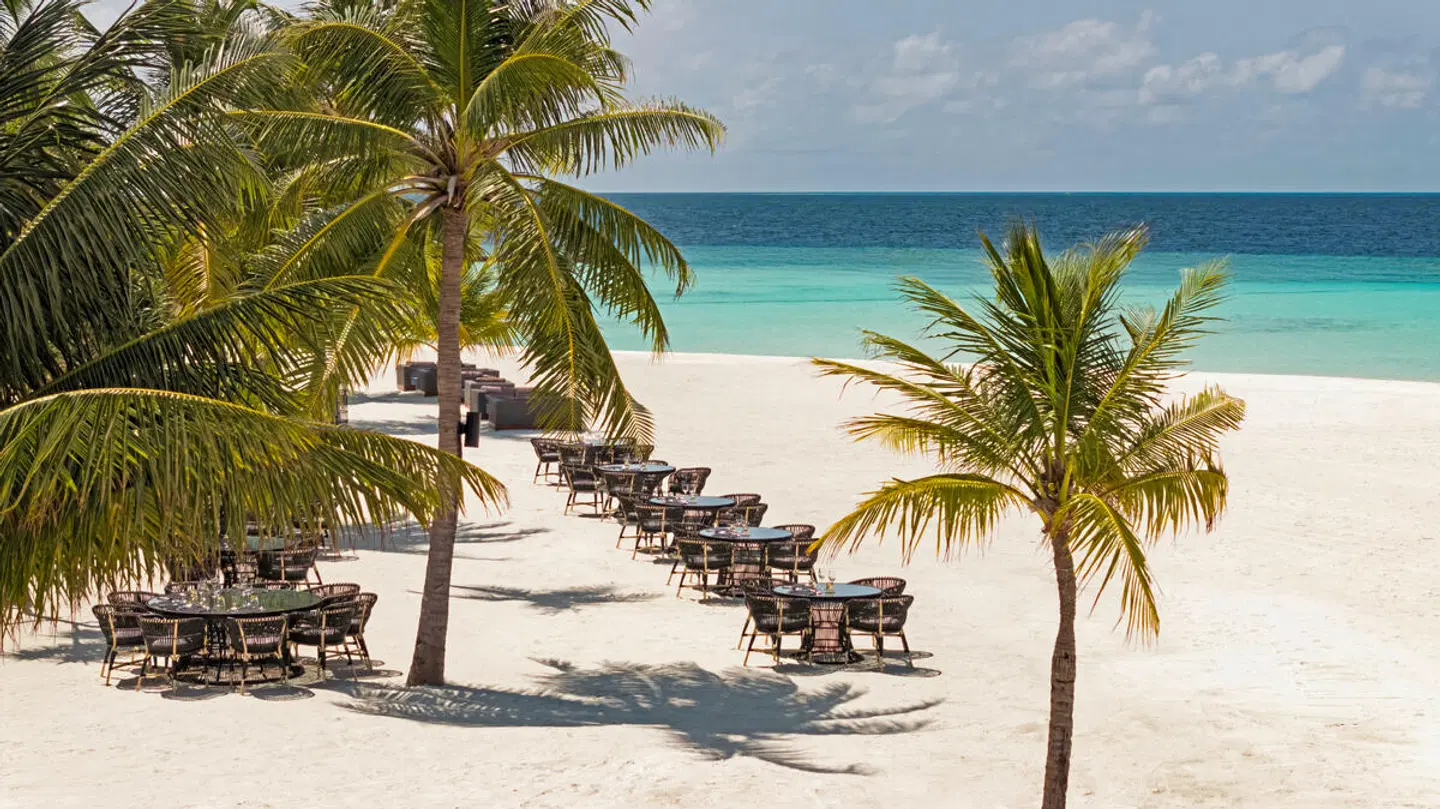 Constance Halaveli Maldives Strand