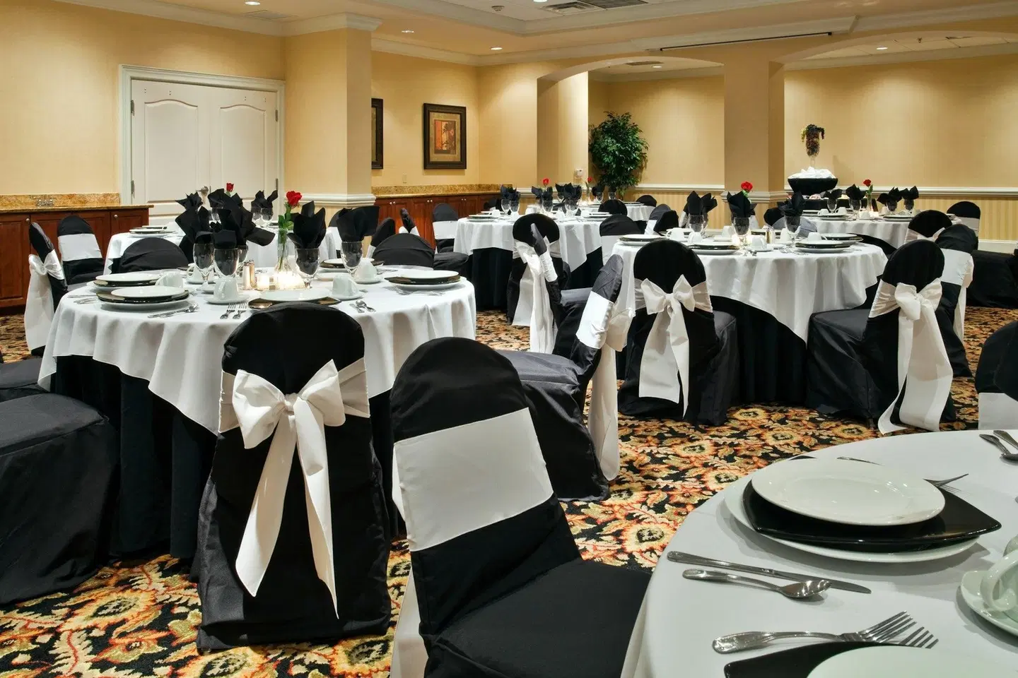 Holiday Inn Valdosta Conference Center by IHG Restaurant