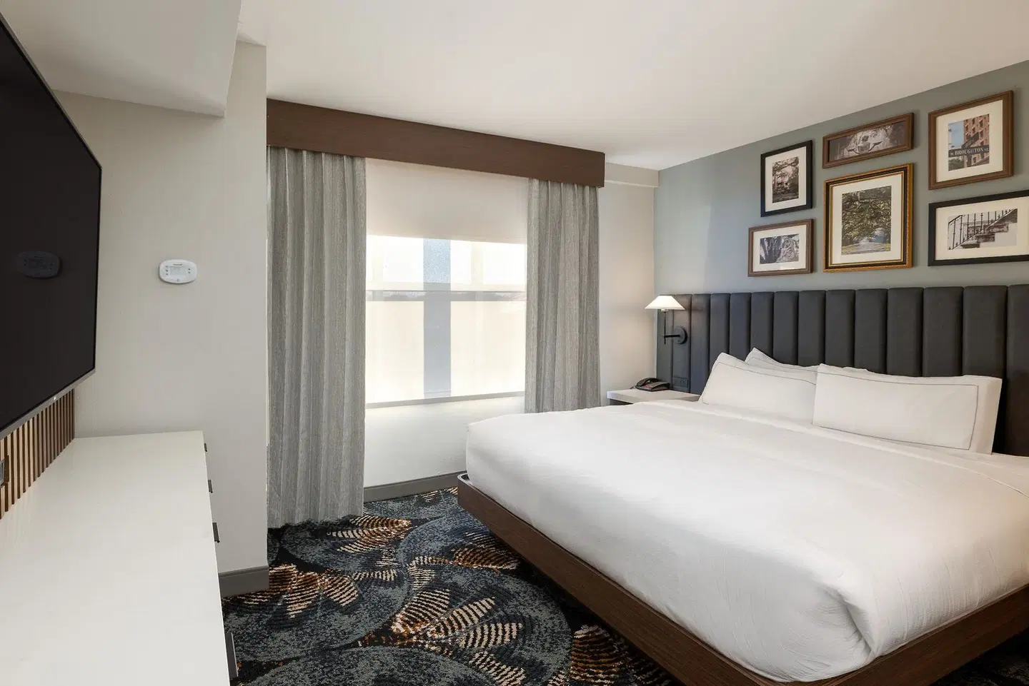 DoubleTree by Hilton Hotel Savannah Airport ROOM_EXAMPLE