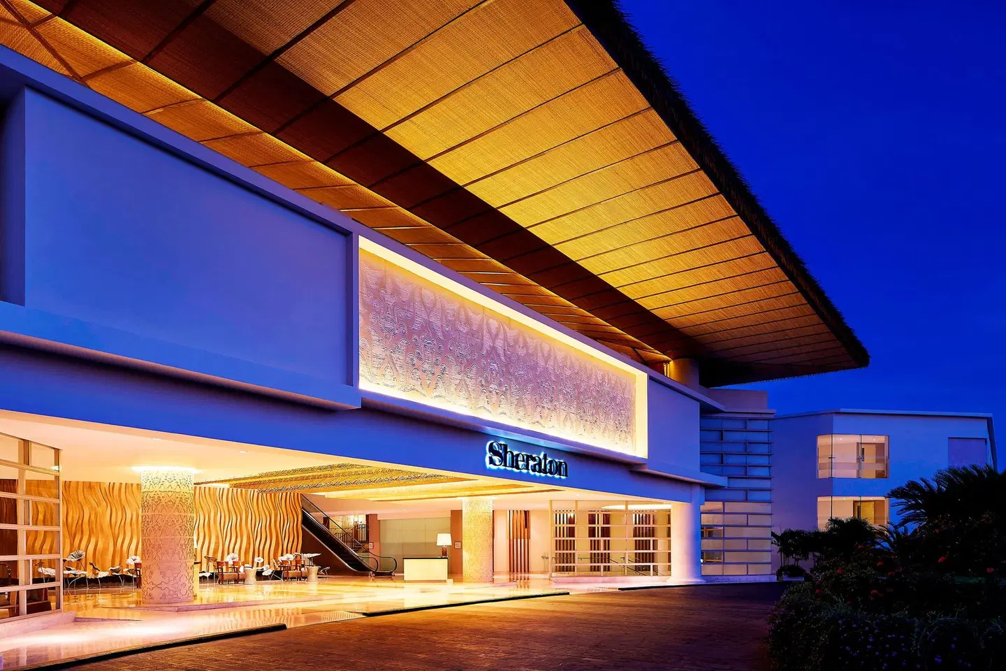 Sheraton Bali Kuta Resort Bar