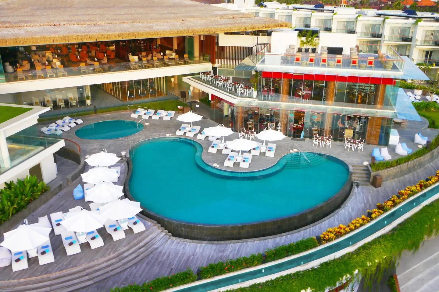 Sheraton Bali Kuta Resort OUTDOOR_POOL